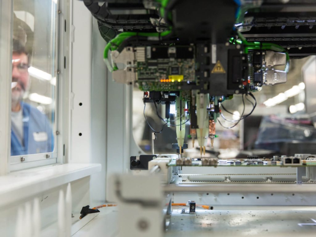Services ManufacturingReadiness 3@2x